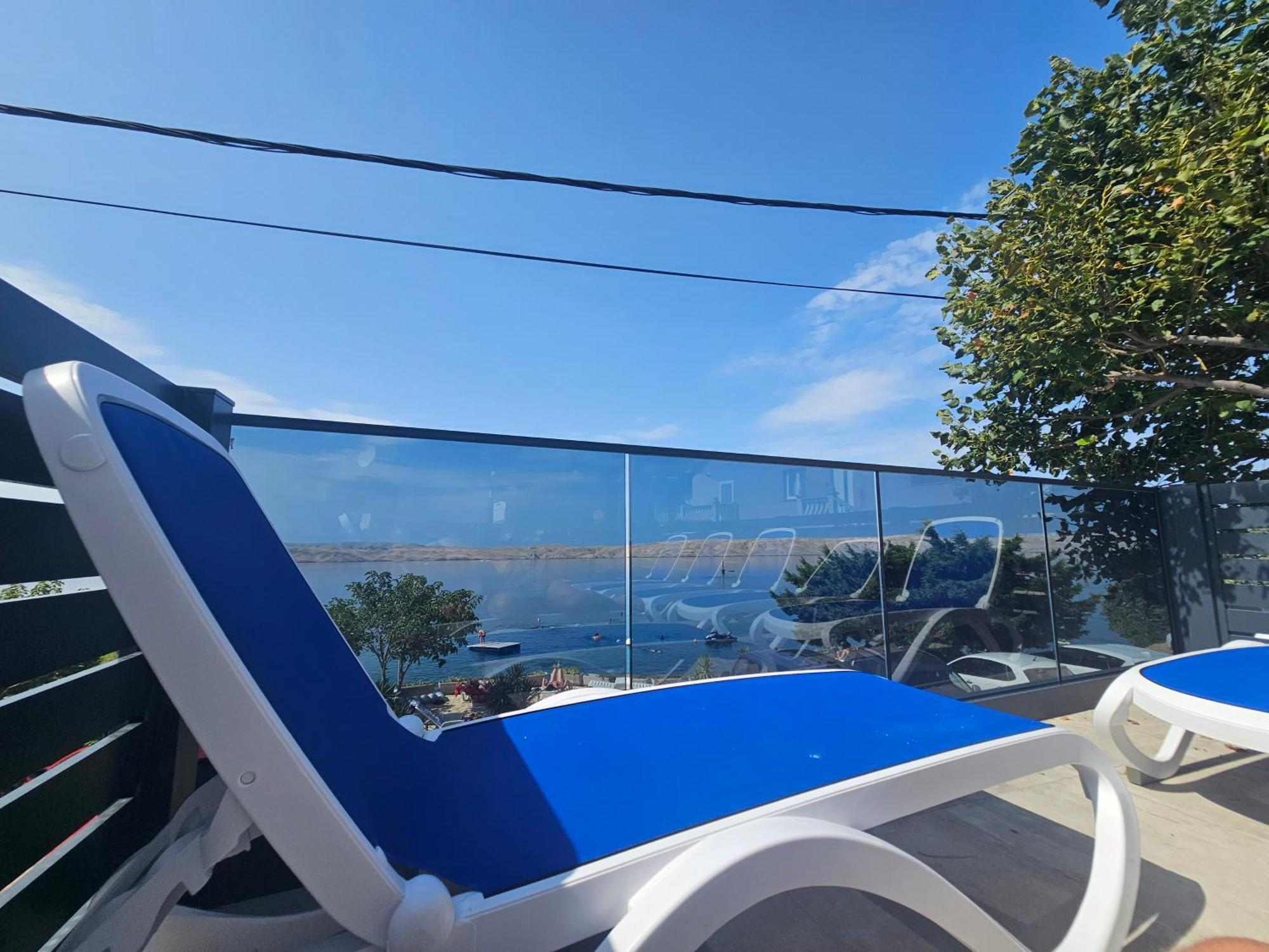 Beachfront House Ivana With Pool - Renovated 2025 Cesarica Exterior photo