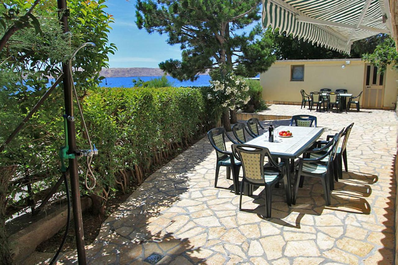 Beachfront House Ivana With Pool - Renovated 2025 Cesarica Exterior photo